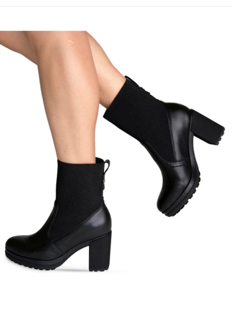 Naked Feet Black Survival Mid-Shaft Boots, Sz 7.